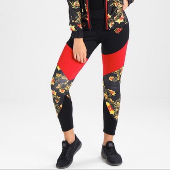 Rare Nike Floral Leggings - Picture 9 of 15